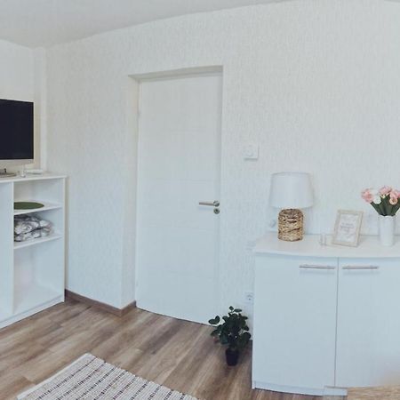 Tramini Apartmanok Eger Eksteriør billede
